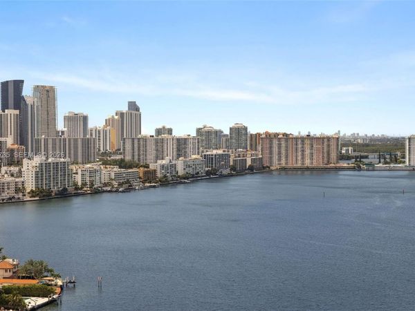 19195 NE 36th Ct , Unit 2705, Aventura, FL 33180