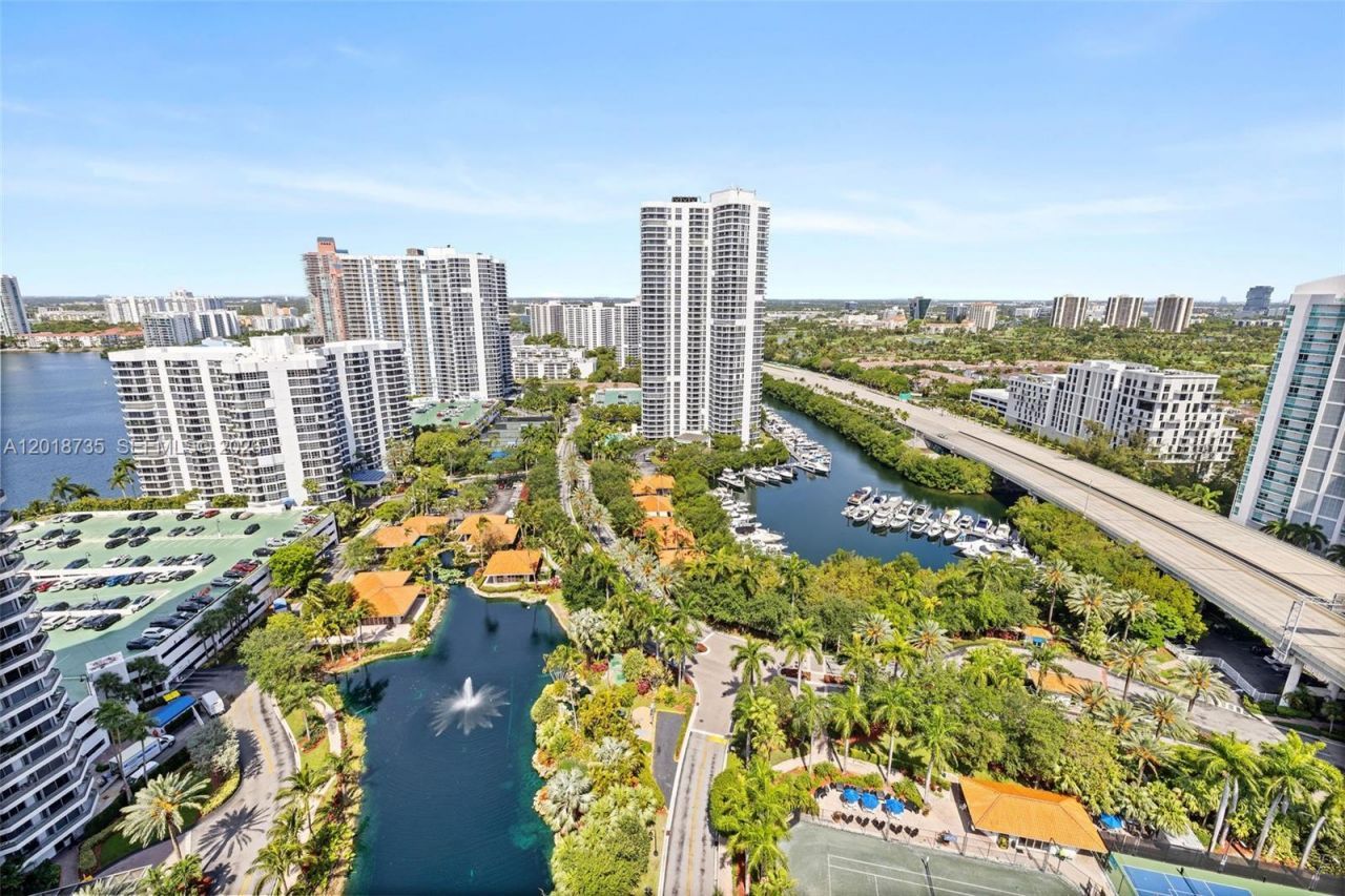 19195 NE 36th Ct , Unit 2705, Aventura, FL 33180 Photo