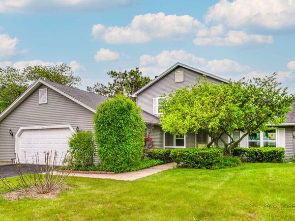 1255 W Dexter Lane , Hoffman Estates, IL 60169