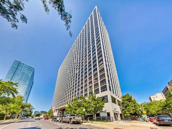 4343 N CLARENDON Avenue , Unit 2717, Chicago, IL 60613