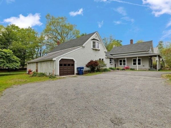 26 Bacon Sq, Plainville, MA 02762