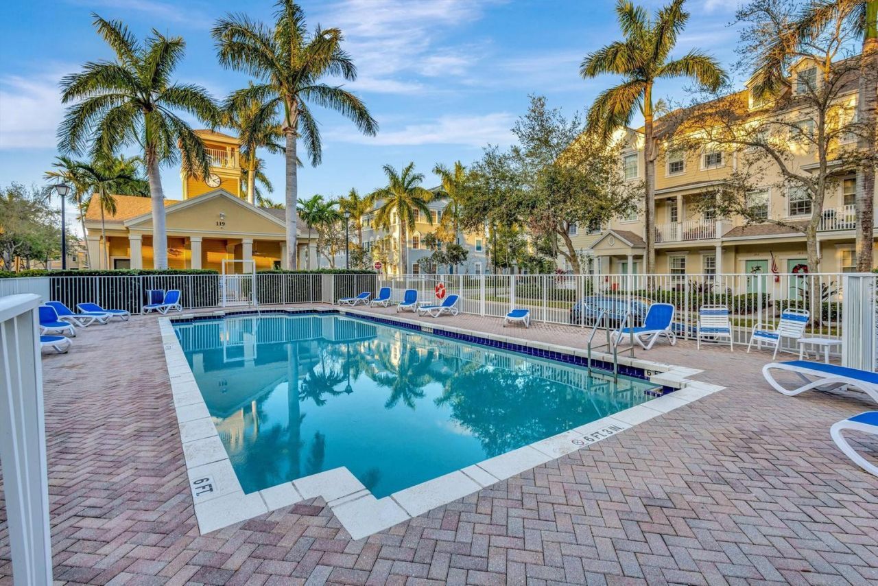 105 E Pigeon Plum Drive, Unit 103, Jupiter, FL 33458 Photo