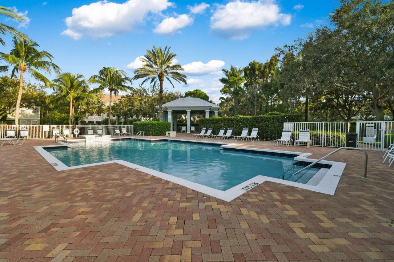 105 E Pigeon Plum Drive, Unit 103, Jupiter, FL 33458 Photo