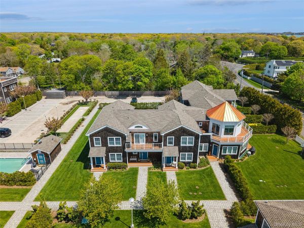 68 Foster Avenue, Unit 19, Hampton Bays, NY 11946