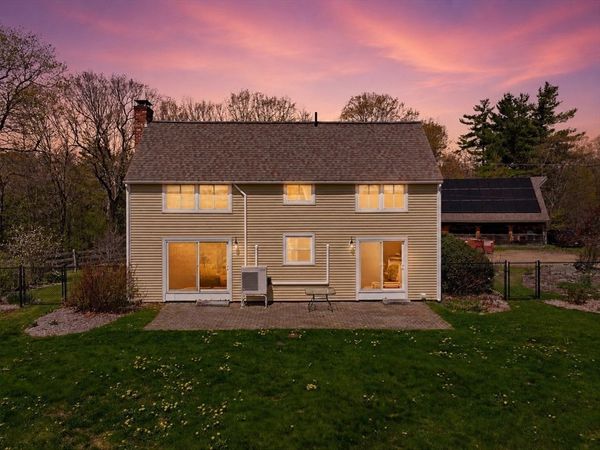 9 Adams Rd, Hubbardston, MA 01452