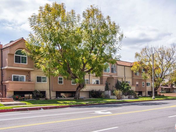 11306 Moorpark Street, Unit 20, Studio City, CA 91602