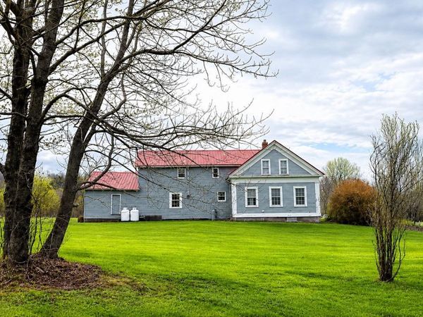15 Daniels Road W, Albany, VT 05845