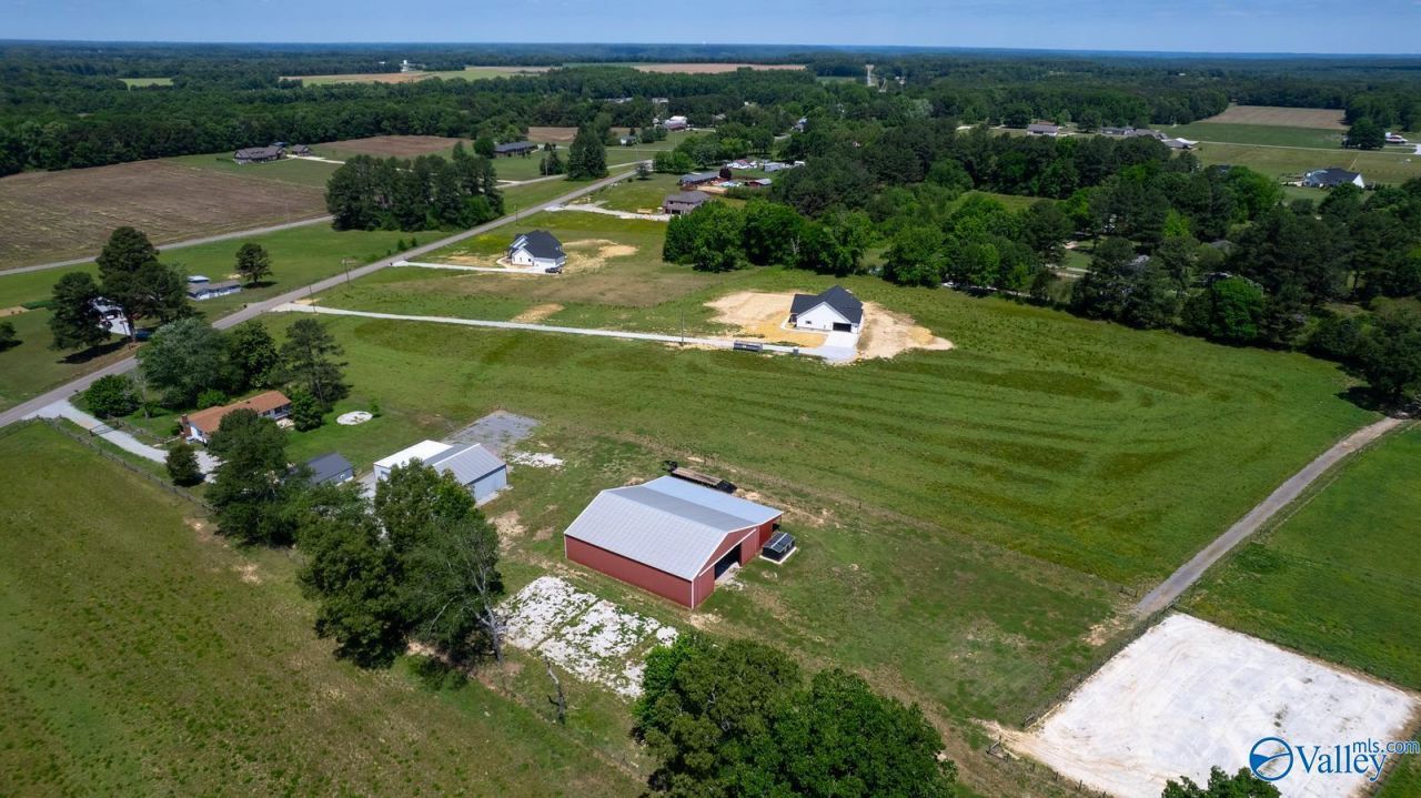 21528 Edgewood Road Athens, AL 35614