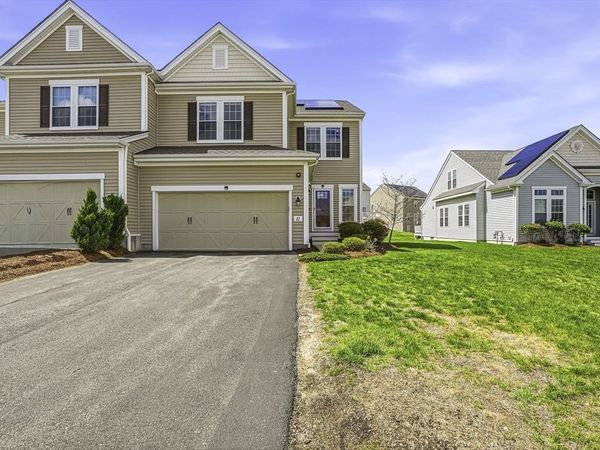 27 Spruce St, Unit 27, Hopkinton, MA 01748