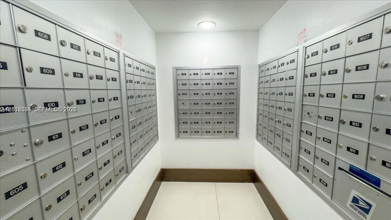 4242 NW 2nd St, Unit 1608, Miami, FL 33126 Photo