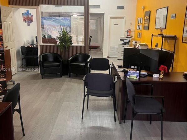 402 NW 27 Ave , Miami, FL 33125