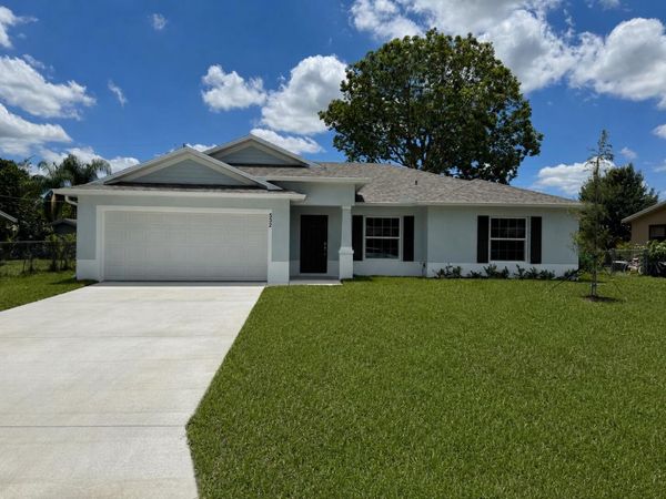 532 SW Buswell Avenue, Port St. Lucie, FL 34983
