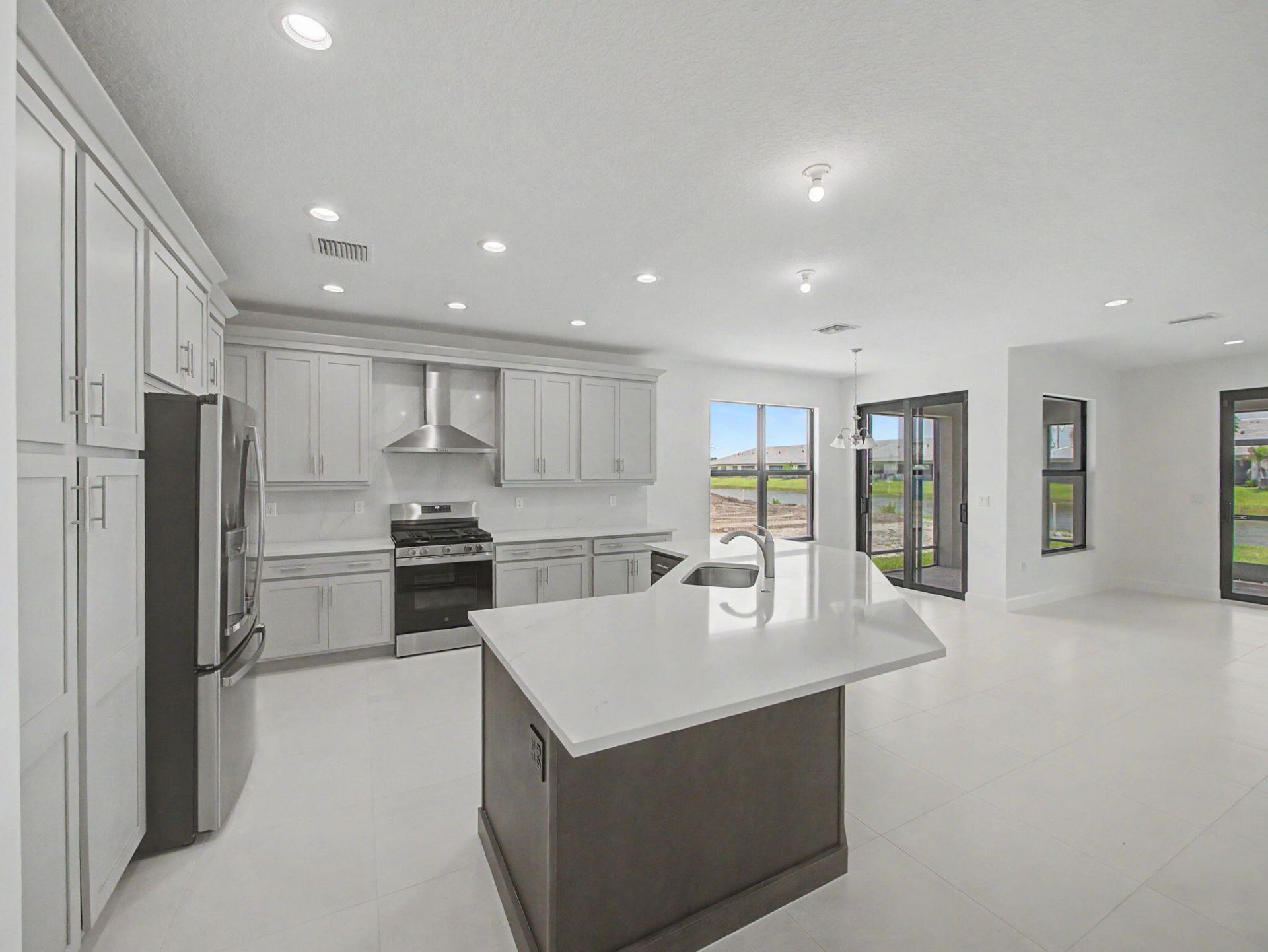 12516 SW Compass Point Drive, Port Saint Lucie, FL 34987 Photo