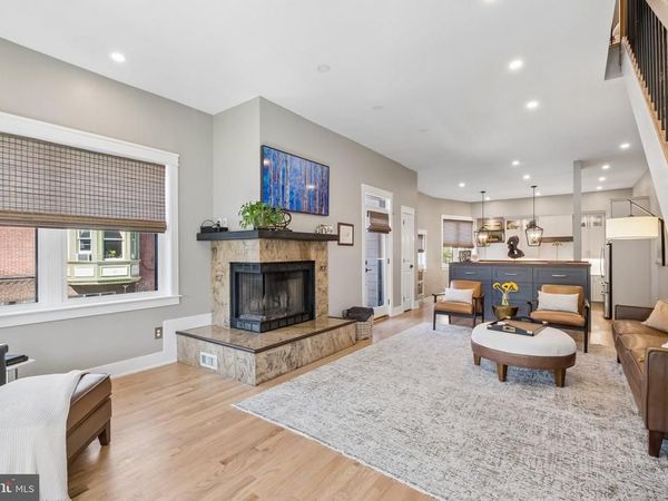 801 S 8TH STREET, PHILADELPHIA, PA 19147