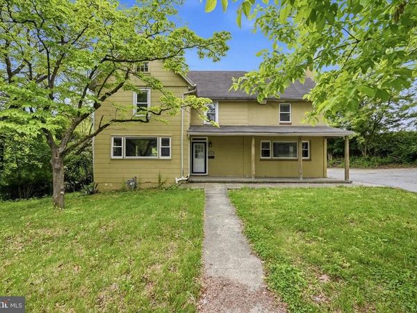 100 W CENTRAL AVENUE, PAOLI, PA 19301