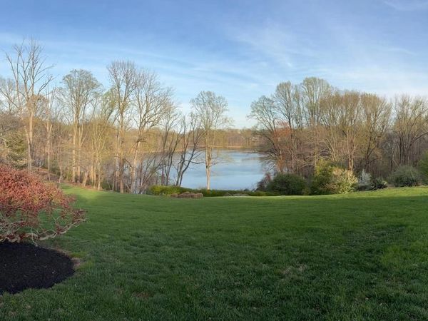 132 SPRINGTON LAKE ROAD, MEDIA, PA 19063