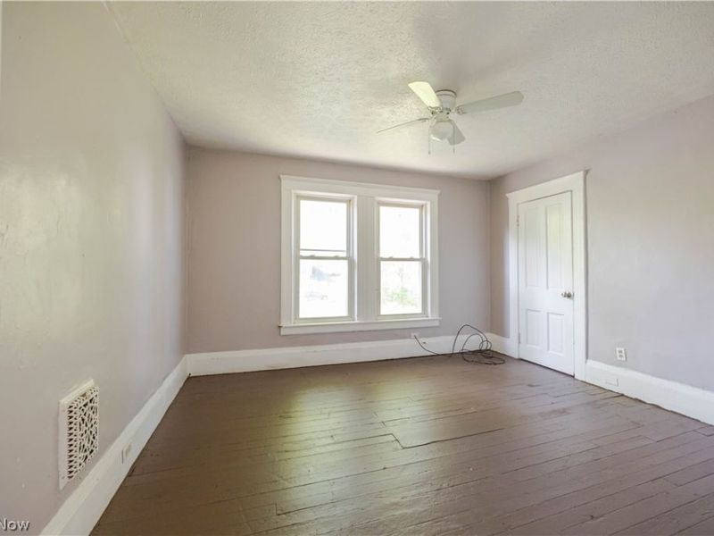 1516 E 86th Street, Cleveland, OH 44106 Photo 17
