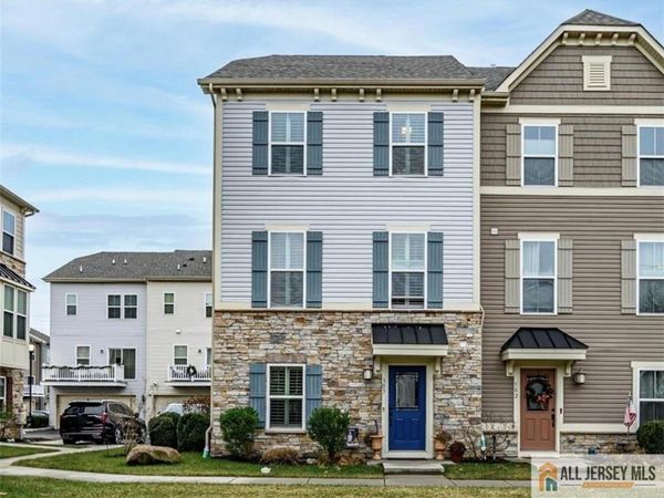 303 Bayside Court, South Amboy, NJ 08879