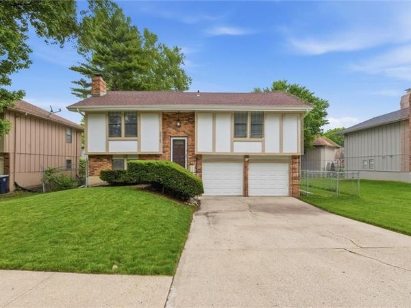 10737 Lewis Court, Kansas City, MO 64134