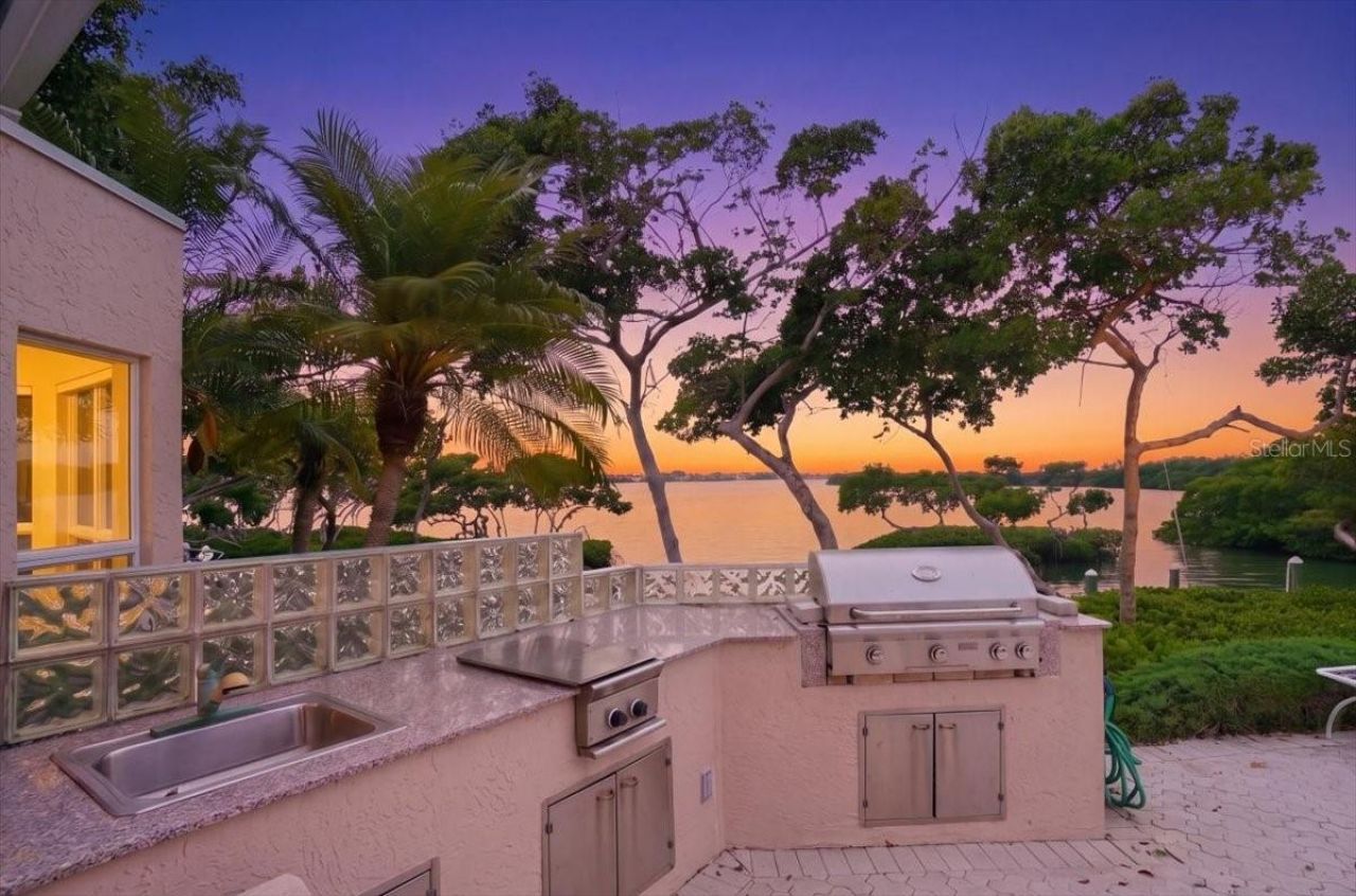 3620 Fair Oaks Place, Longboat Key, FL 34228 Photo