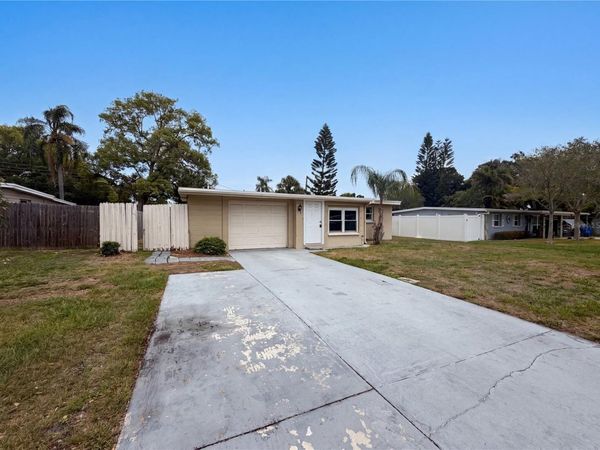 10463 110TH AVENUE , LARGO, FL 33773