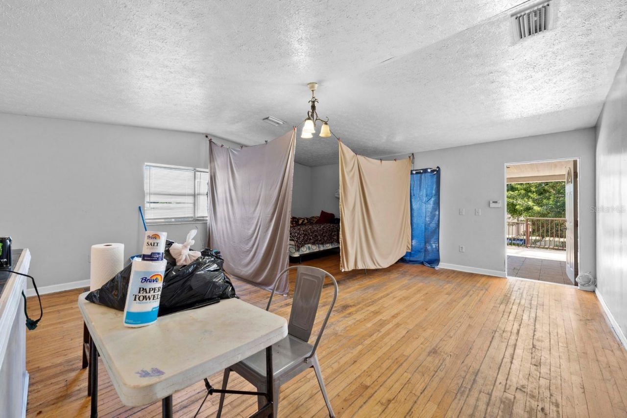 4624 N Hubert Avenue , Tampa, FL 33614 Photo