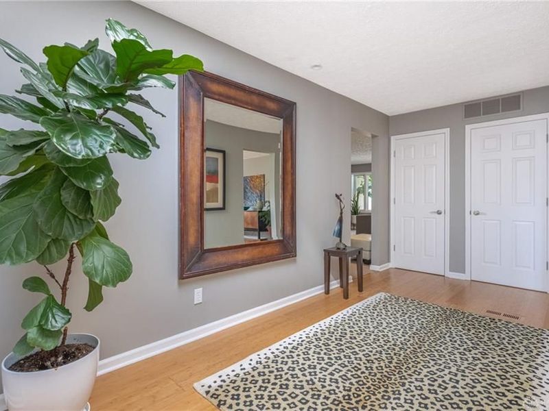 5515 Paddington Road, Washington Township, OH 45459 Photo 3