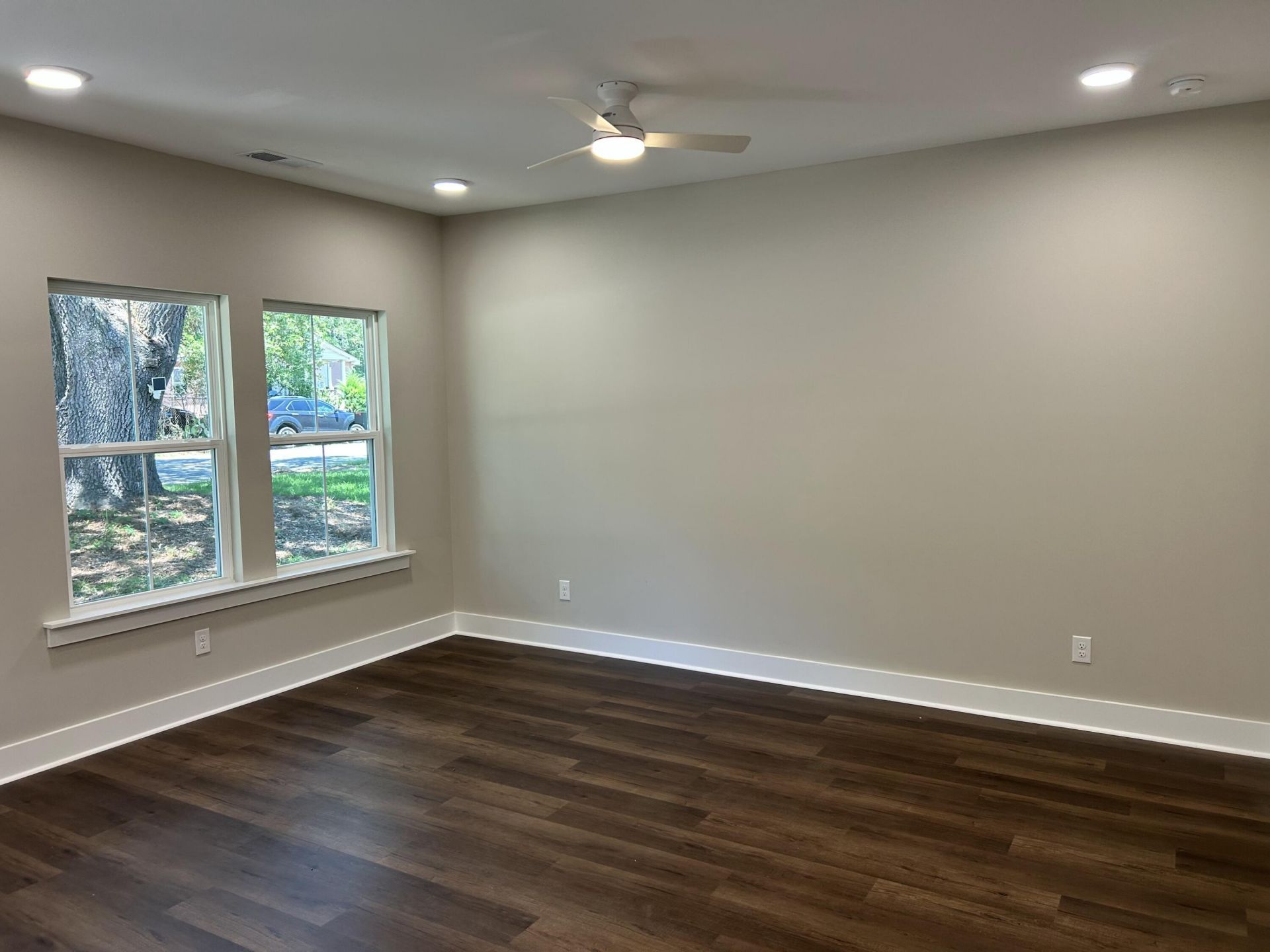2553 Taylor Street Photo 5