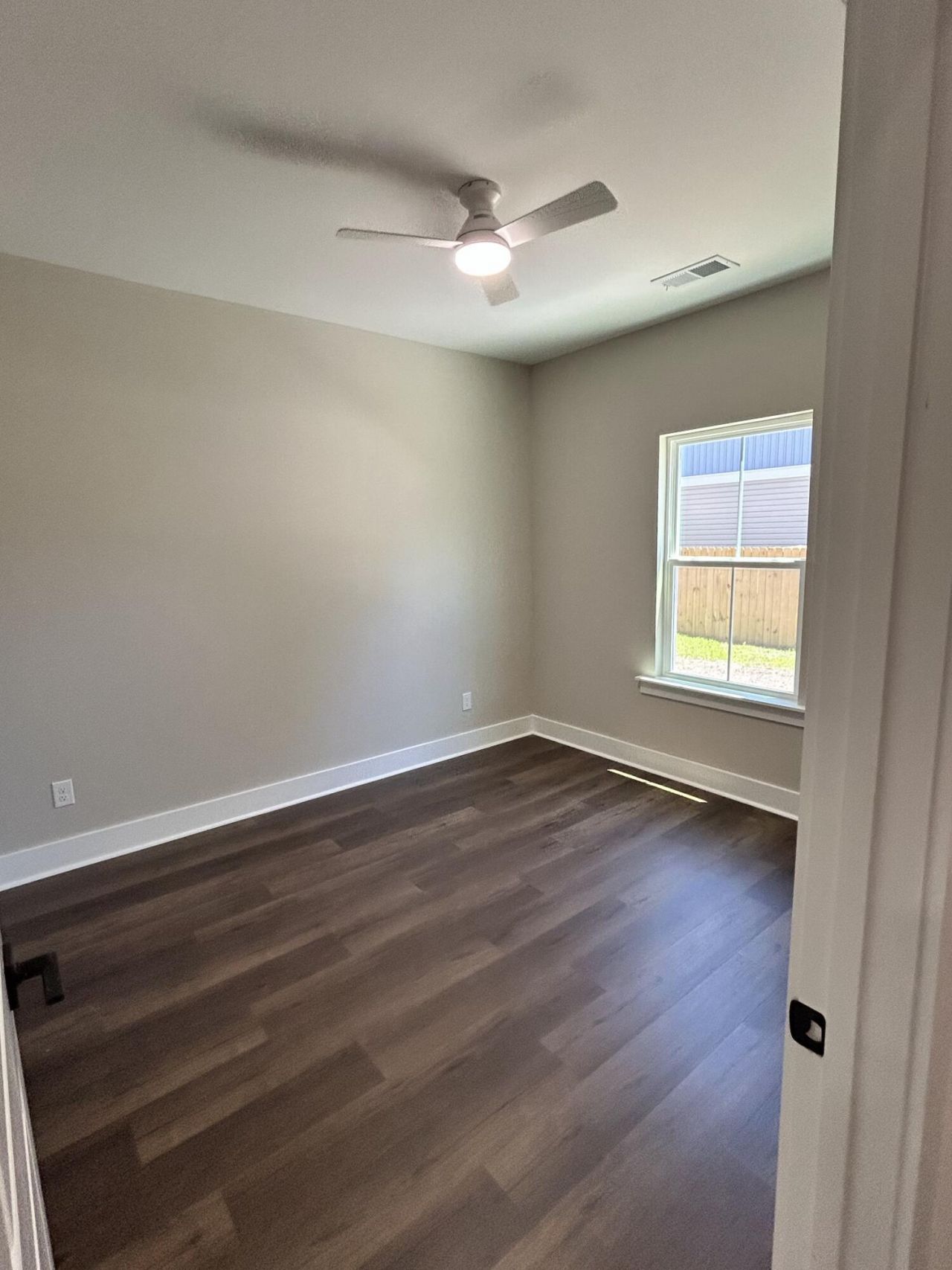 2553 Taylor Street Photo 8