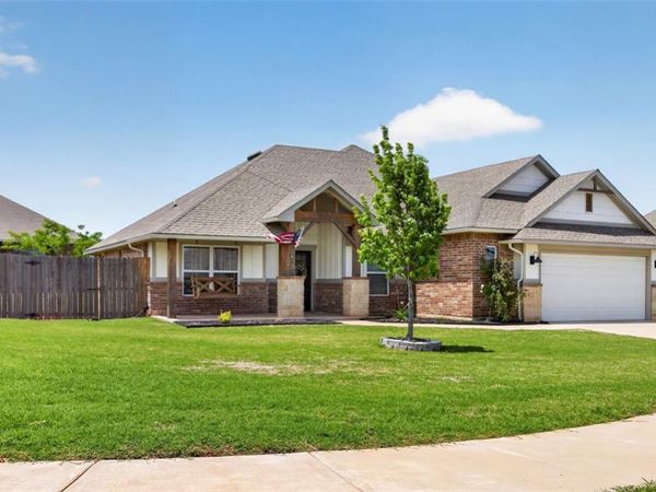 1001 Vermont Avenue, Newcastle, OK 73065