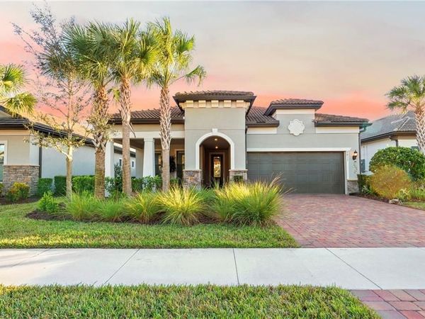 9811 Everglades DR , NAPLES, FL 34120