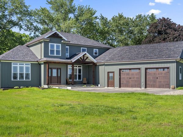 970 Lakefork Road NE, Utica, OH 43080
