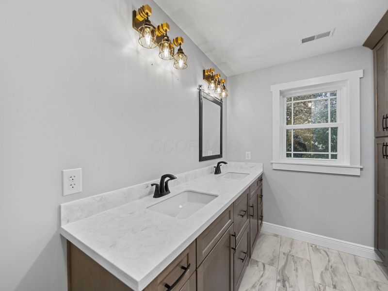 970 Lakefork Road NE, Utica, OH 43080 Photo 71
