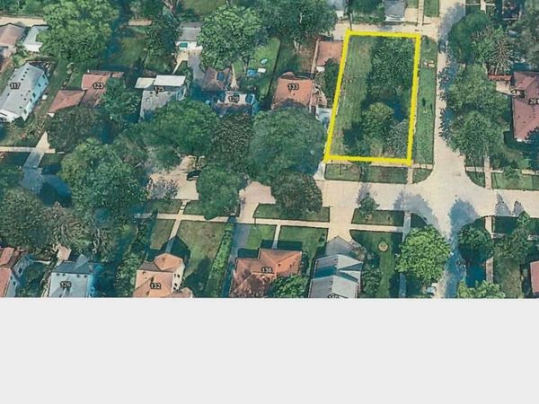 139 S Adams Street , Westmont, IL 60559