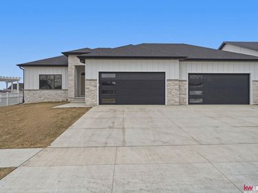 3510 Tree Line Drive , Lincoln, NE 68516