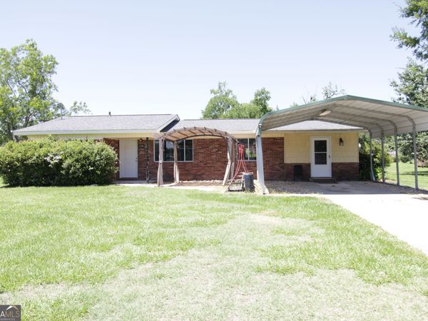 136 Morris Drive, Alma, GA 31510