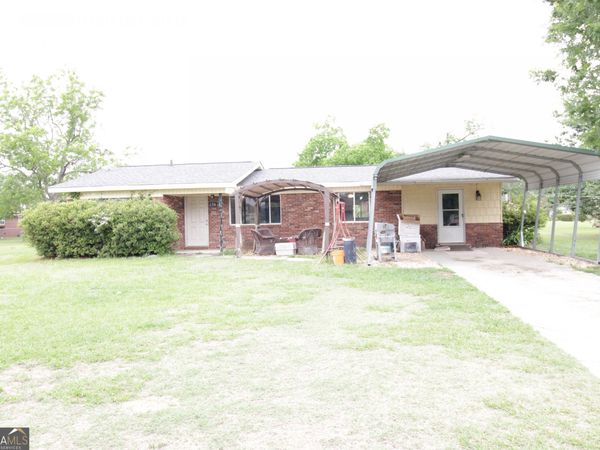 136 Morris Drive, Alma, GA 31510