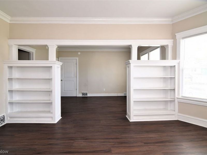 425 East 120th Street, Cleveland, OH 44108 Photo 8