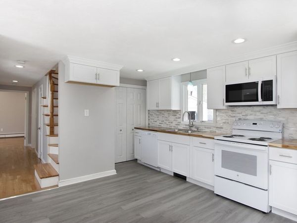 9 Blueberry, Bourne, MA 02532