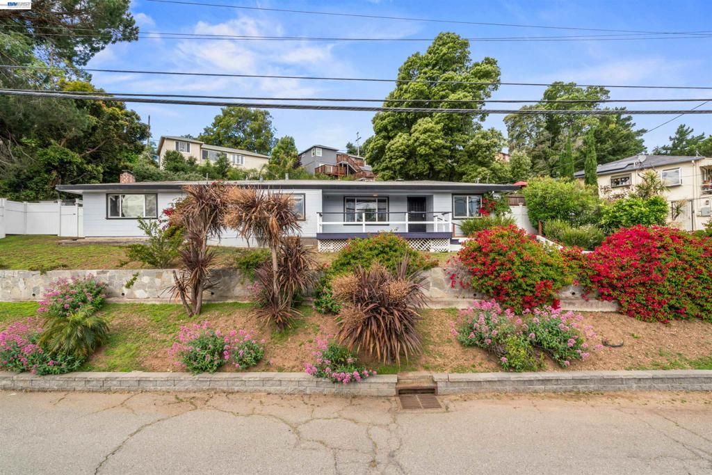 8019 Sterling Dr., Oakland, CA 94605 Main Photo