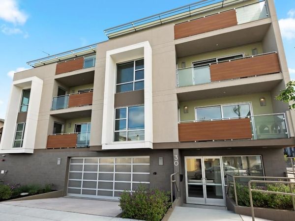 30 Hermosa Avenue, Unit 203, Millbrae, CA 94030