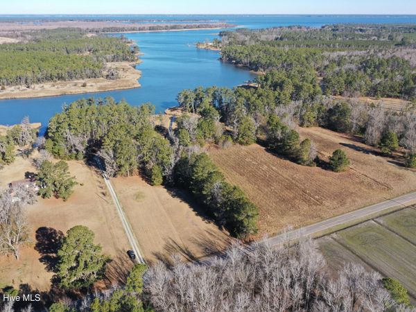 1912 Spring Creek Road , Aurora, NC 27806