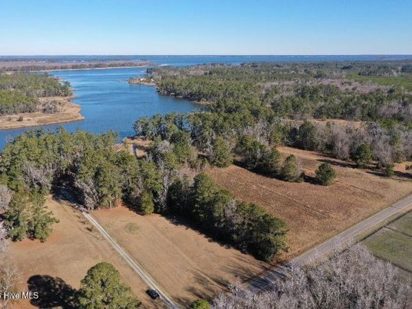 1912 Spring Creek Road , Aurora, NC 27806