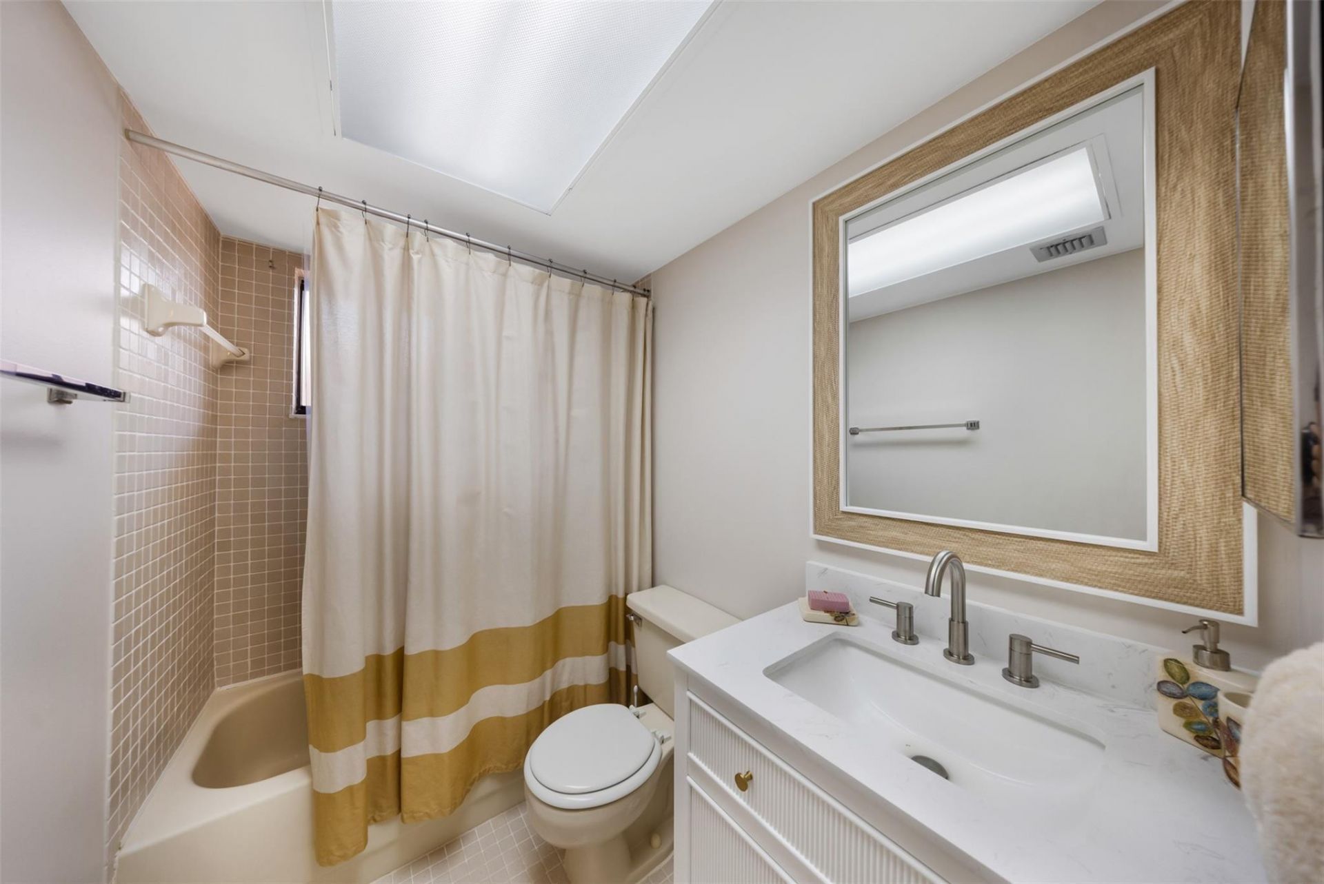 5250 Las Verdes Circle, Unit 317, Delray Beach, FL 33484 Photo