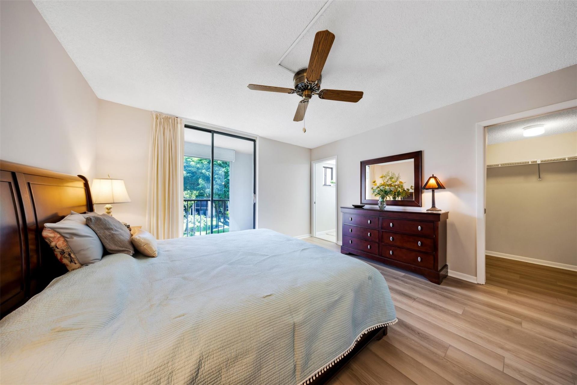 5250 Las Verdes Circle, Unit 317, Delray Beach, FL 33484 Photo