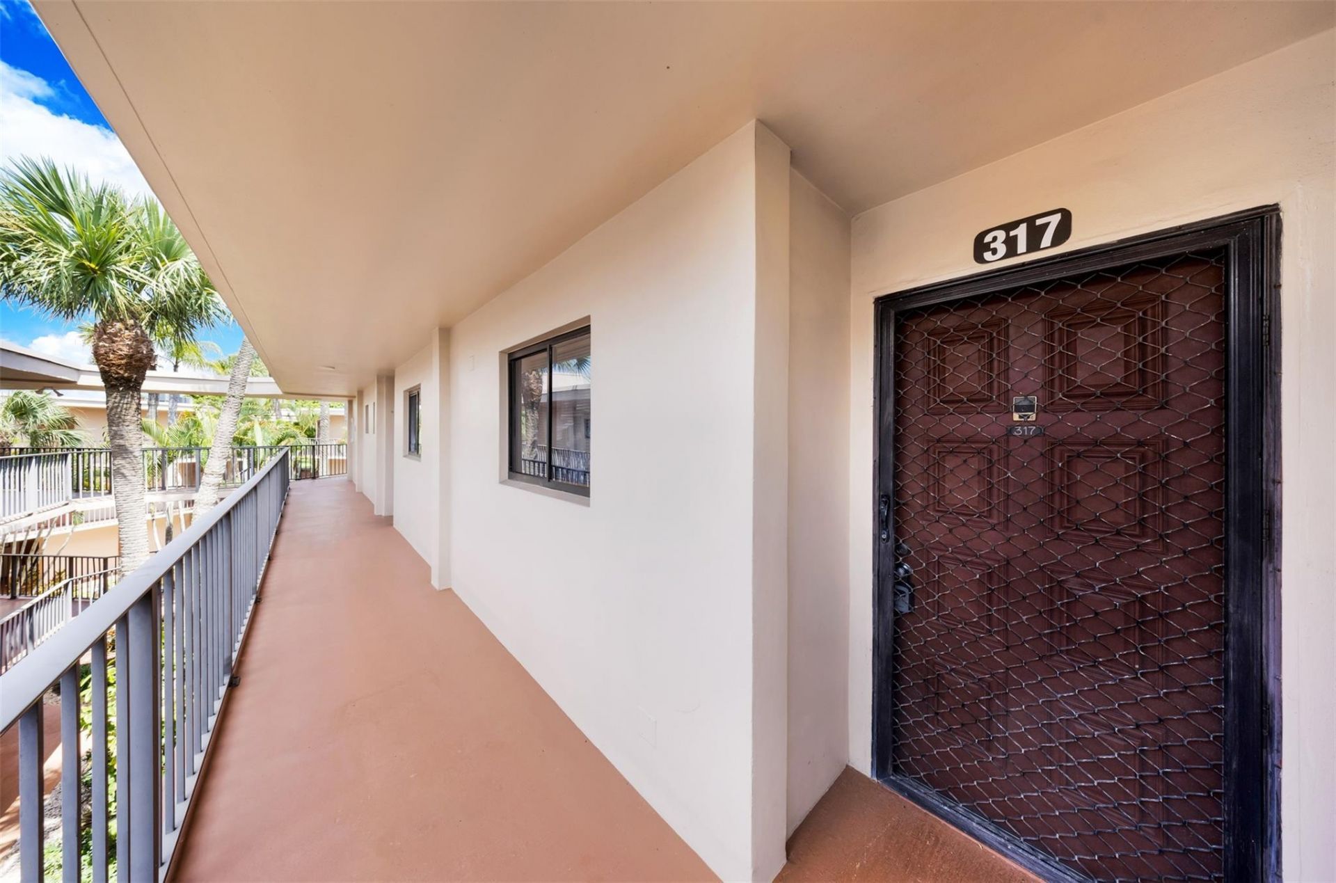 5250 Las Verdes Circle, Unit 317, Delray Beach, FL 33484 Photo