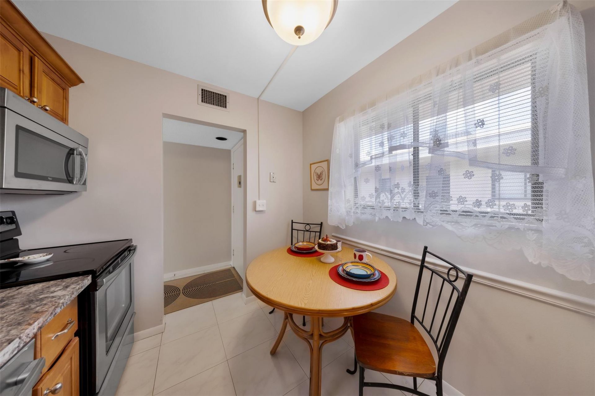5250 Las Verdes Circle, Unit 317, Delray Beach, FL 33484 Photo