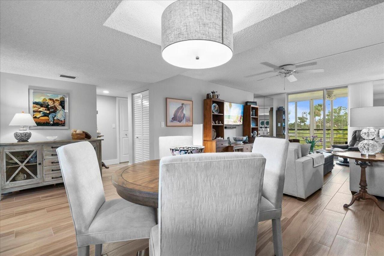 6698 10th Avenue N, Unit 305, Lake Worth, FL 33461 Photo
