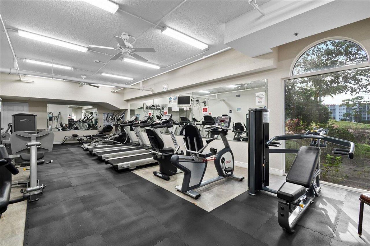 6698 10th Avenue N, Unit 305, Lake Worth, FL 33461 Photo