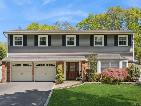 17 Erita Lane , Smithtown, NY 11787